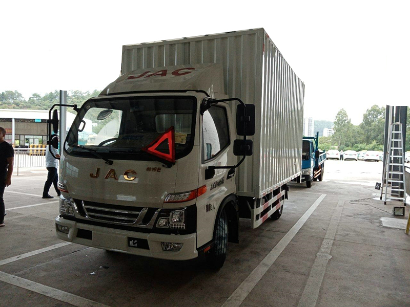 輕型箱式貨車檢測(cè).jpg